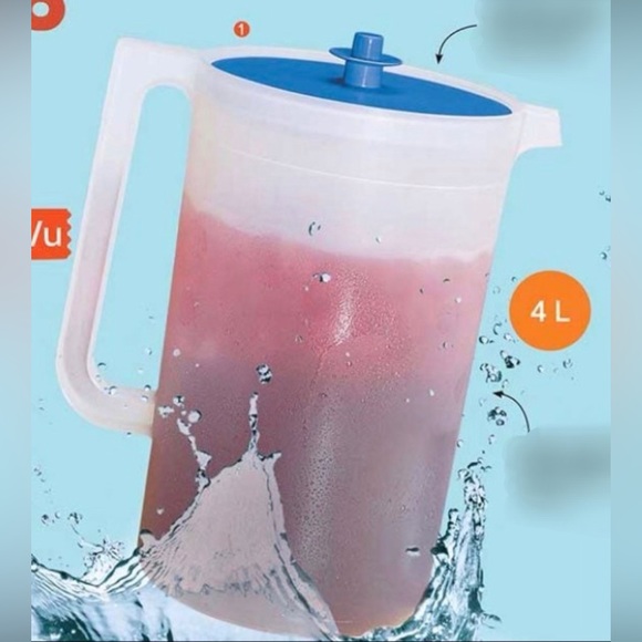 Tupperware Jumbo Pitcher Jug 4 Liter - Picture 1 of 5